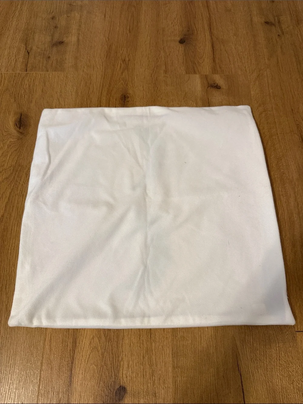 SHEIN White Pillow Cover with Black Eyelash Print